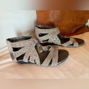 Deena & Ozzy leather cutout sandals